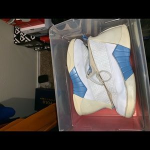 Air Jordan 15 UNC